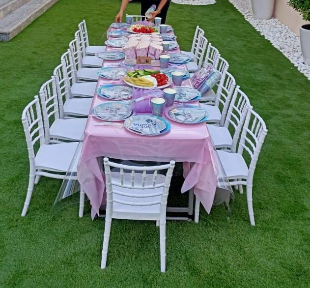Kids table dining setup for birthday